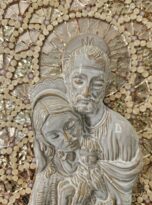Sacra famiglia con fondo rame in specchio a mosaico