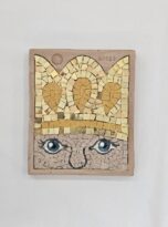coroncine in mosaico con oro e ritratto