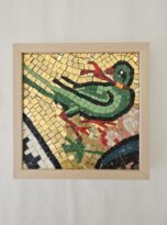Pappagallo verde in mosaico con fondo oro San Vitale Ravenna