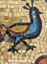 Pavone  in mosaico con fondo oro San Vitale Ravenna
